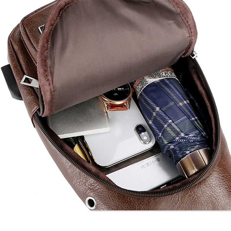 Compre 1 Leve 2 - Bolsa Masculina Transversal de Couro